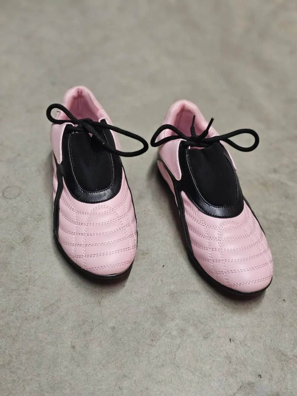 Womens Pink & Black Lace-Up Soft Sole Shoes Lightweight & Comfortable For Casual